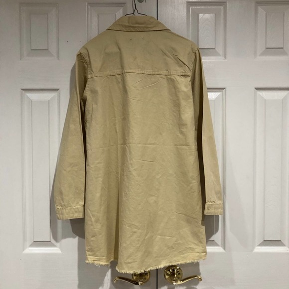 Nasty Gal Oversized Raw Hem Denim Shirt Jacket - Picture 9 of 10